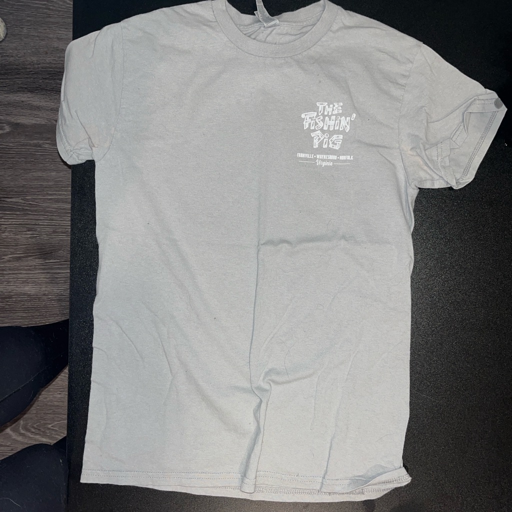The Fishin Pig Gildan Gray Heavy Cotton Tee